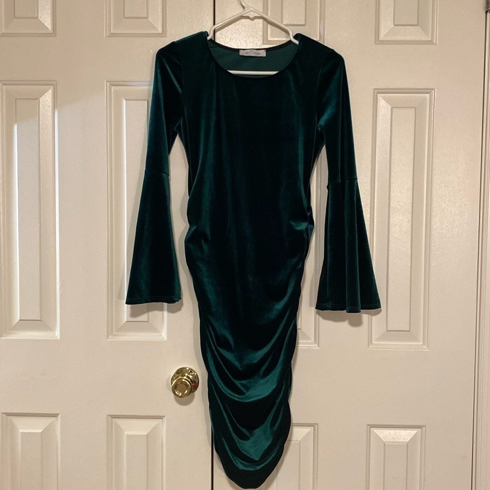 My Bump Green Velvet Dress Size Small in Like New Condition